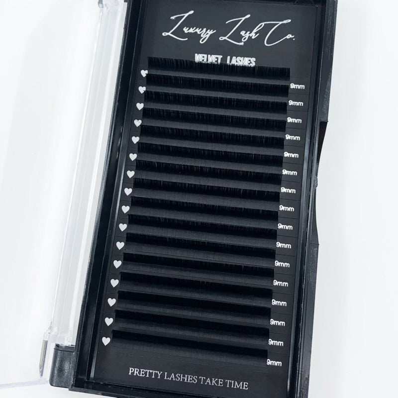 Velvet lashes